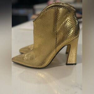 MARC FISHER Gold boots